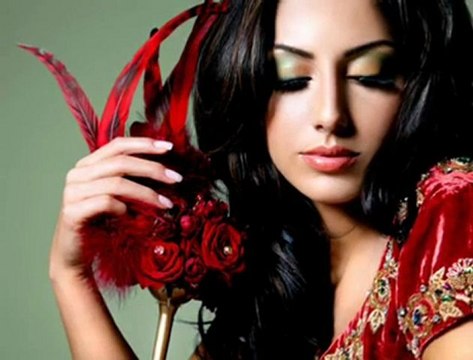 Ben sigara dumanının altında yana yana kül oldum (Y.JANUARY)