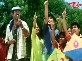 Hot Madhu Sharma as Cell Phone Thief