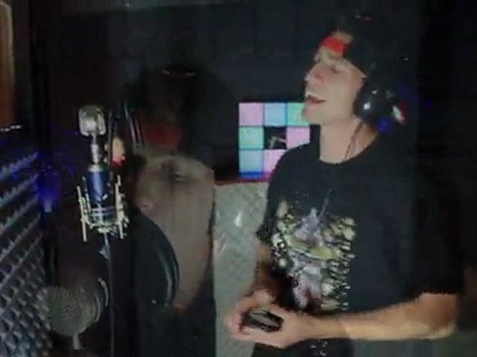 Tio Timers - Go Hard (in studio performance)