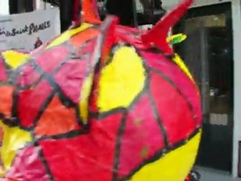 des travaux à la manière de Niki -Tinguely