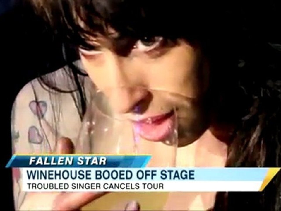 AMY WINEHOUSE DIESTROBLE SINGER FOUND DEAD IN HOME!! R.I.P