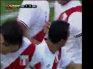 Perú anota primer gol contra Venezuela