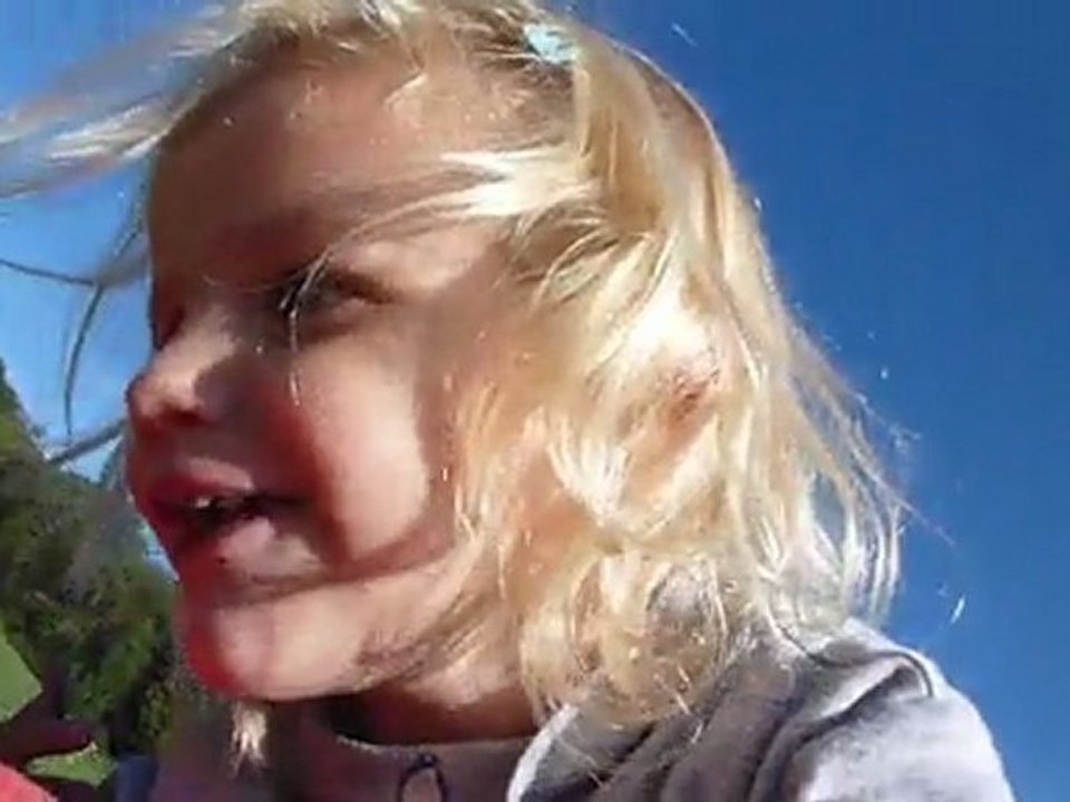 Carrie Ingalls et la statue poisson...