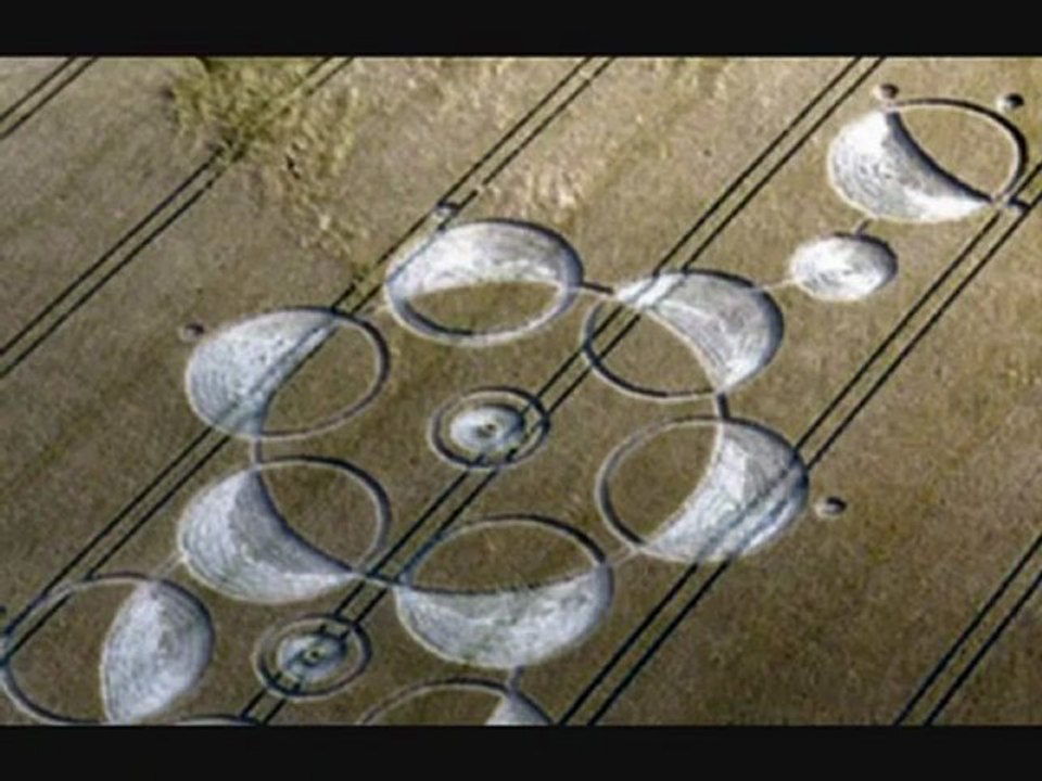 Crop circle roundway Hill, Wiltshire 23 Juillet 2011