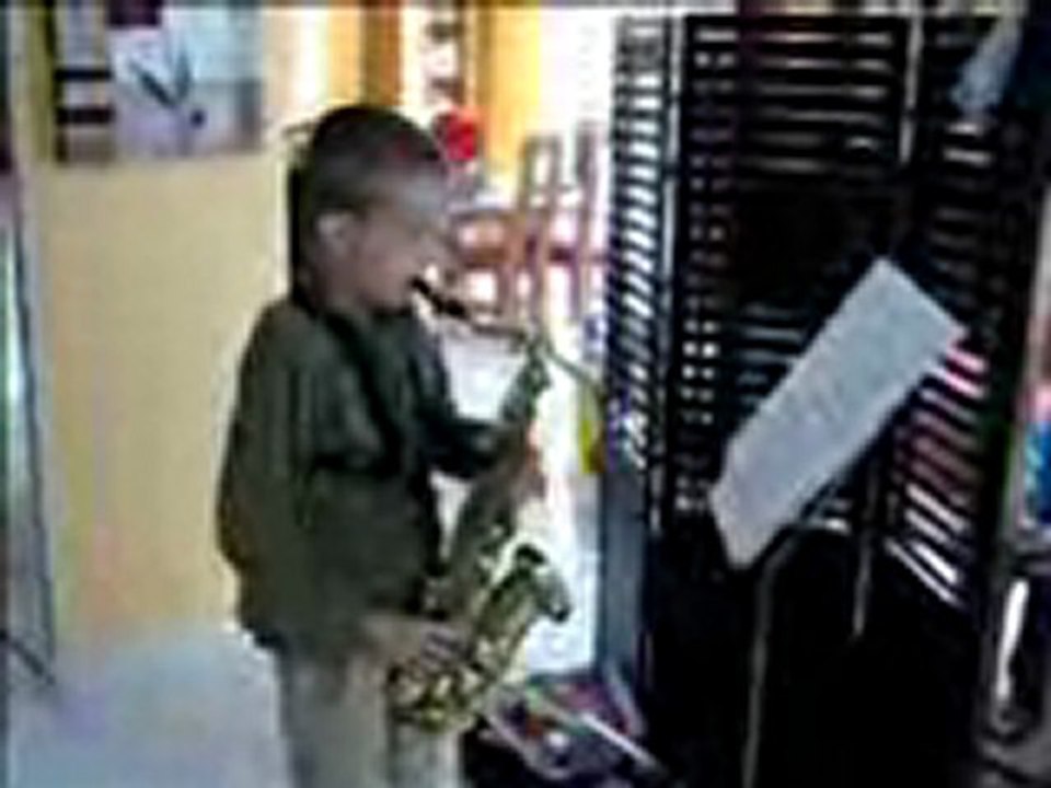 Simon au saxophone