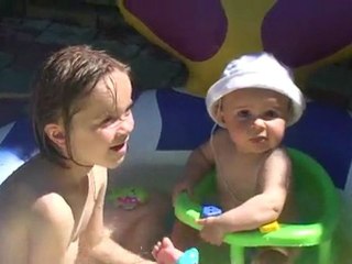 première piscine  pour Floriane