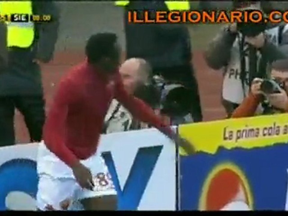 Roma Siena gol di tacco di Okaka commento Carlo Zampa