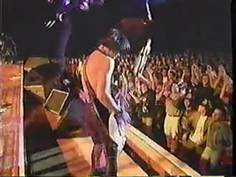 JOAN JETT - I WANNA BE YOUR DOG