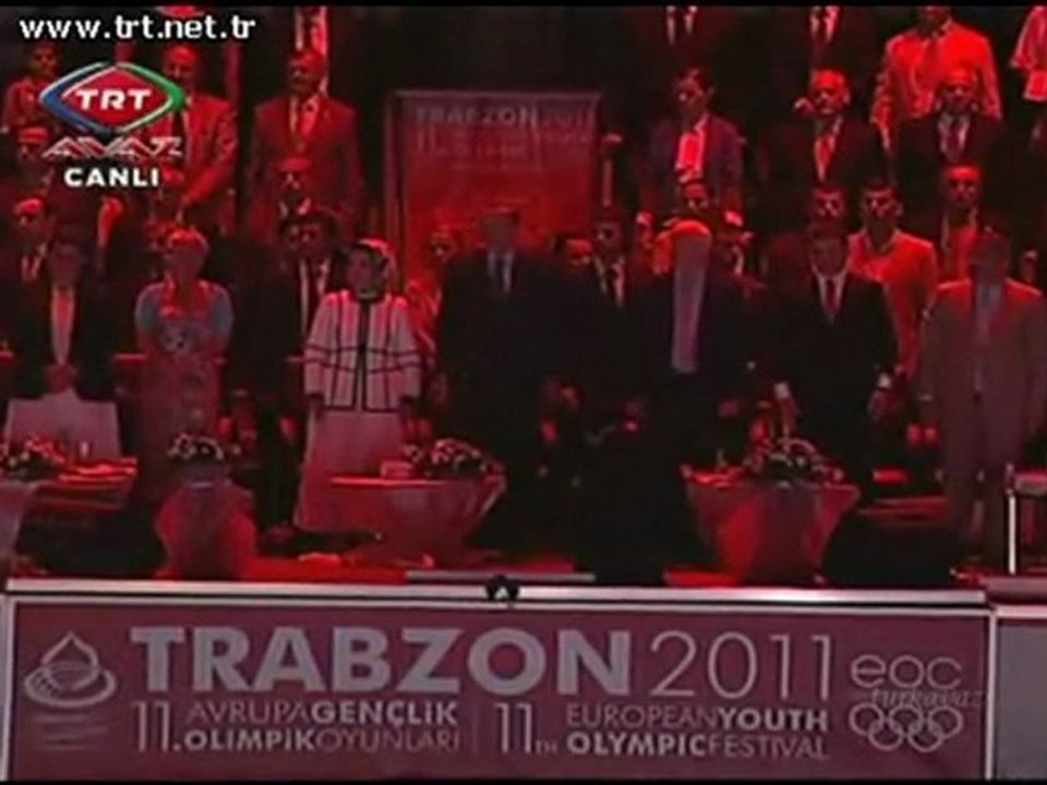 5 OLİMPİYAT BAYRAĞI MARŞI YEMİNİ Gençlik Olimpiyat 2011 Trabzon