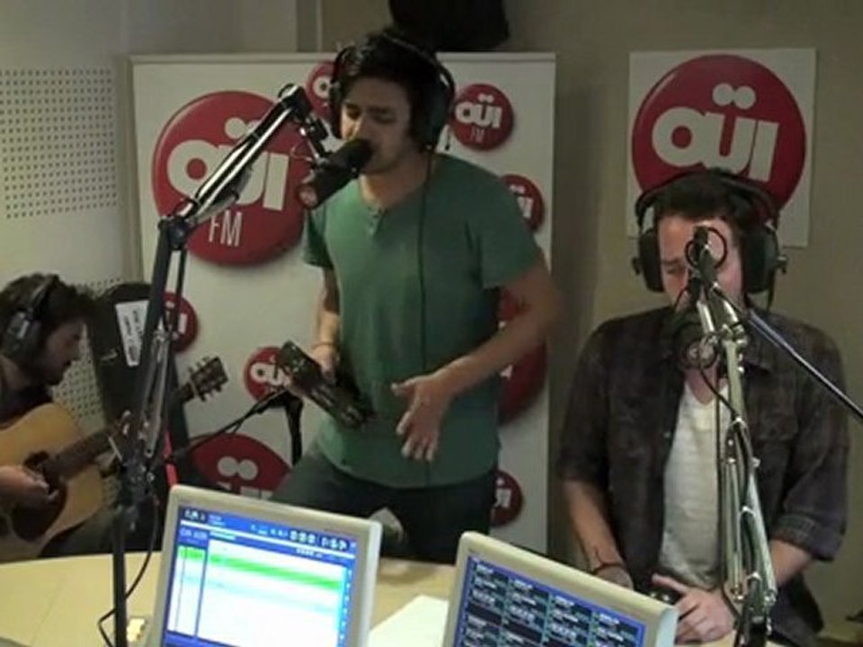 Young The Giant - The Strokes Cover - Session Acoustique OÜI FM