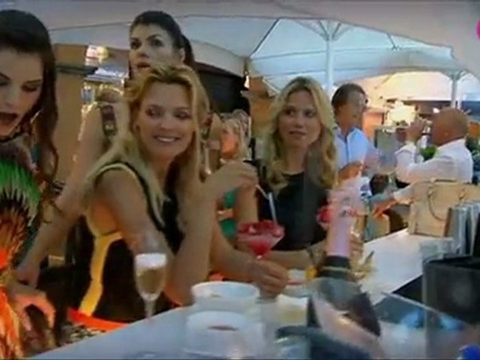 La Flor i Nata - IB3 - 20110711 - Helen Cummins i Francesca Martí