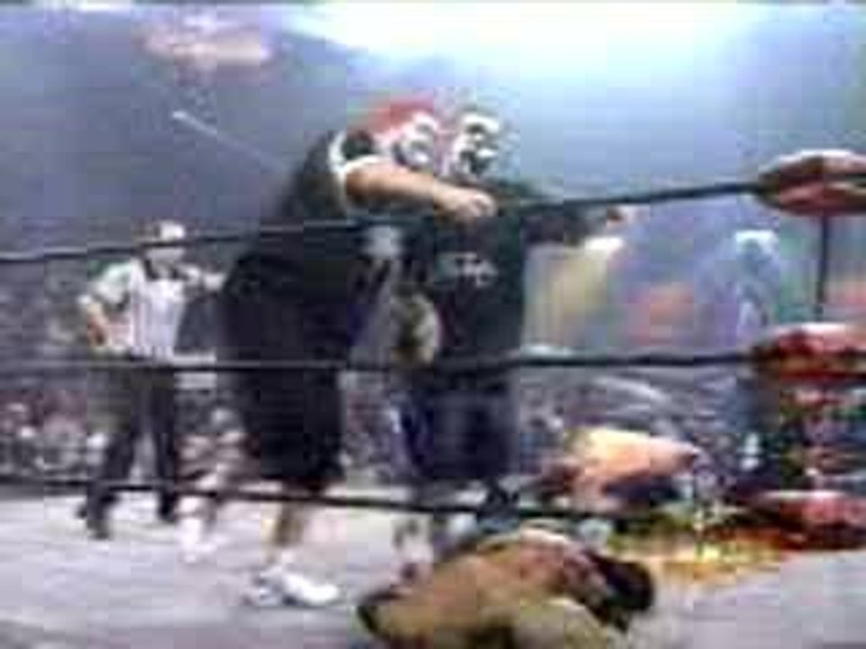 ICP - WCW Debut Vampiro VS Connan