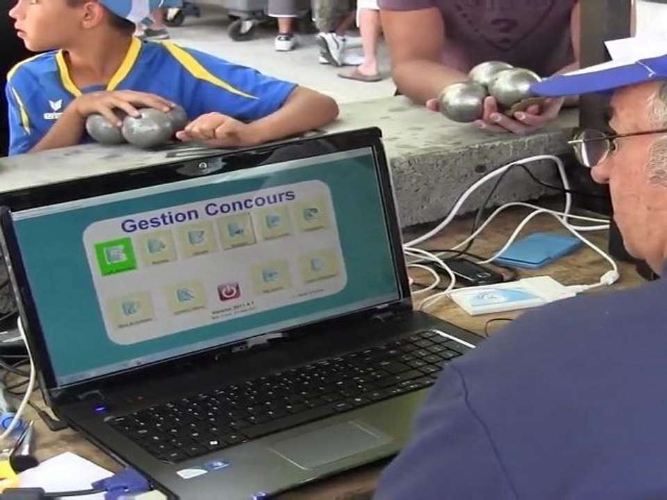 Juillet concours de La Boule Bessanaise