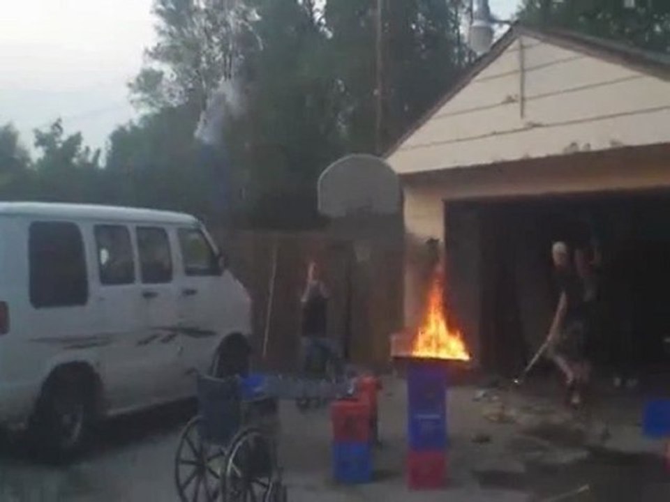 Dumme Kinder spielen.... Fail