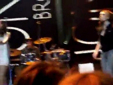 La dernière apparition publique d’Amy Winehouse grande voix de la soul britannique vient de s’éteindre à seulement 27 ans, l'âge