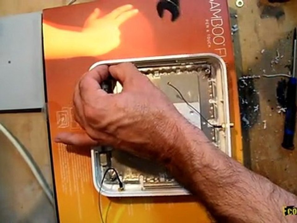 Añadir antenas externas al router Airport Extreme