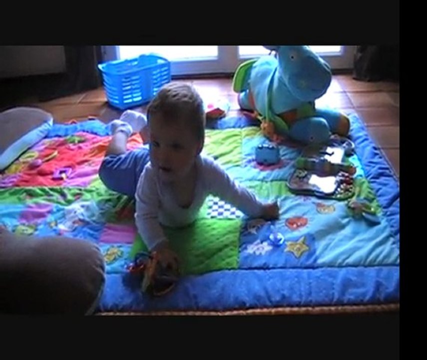 Paul va y arriver au 4 pattes !