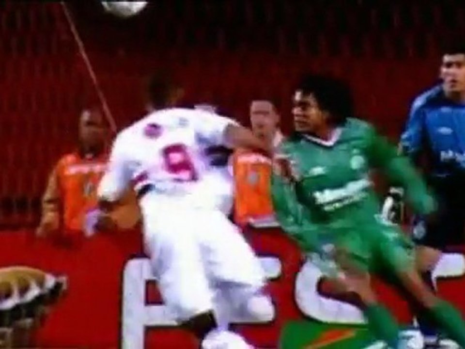 Luis Fabiano ist auf dem Weg der Besserung