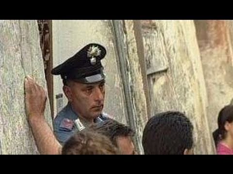 Buccino (SA) - Uccide moglie e figlio poi si consegna ai carabinieri