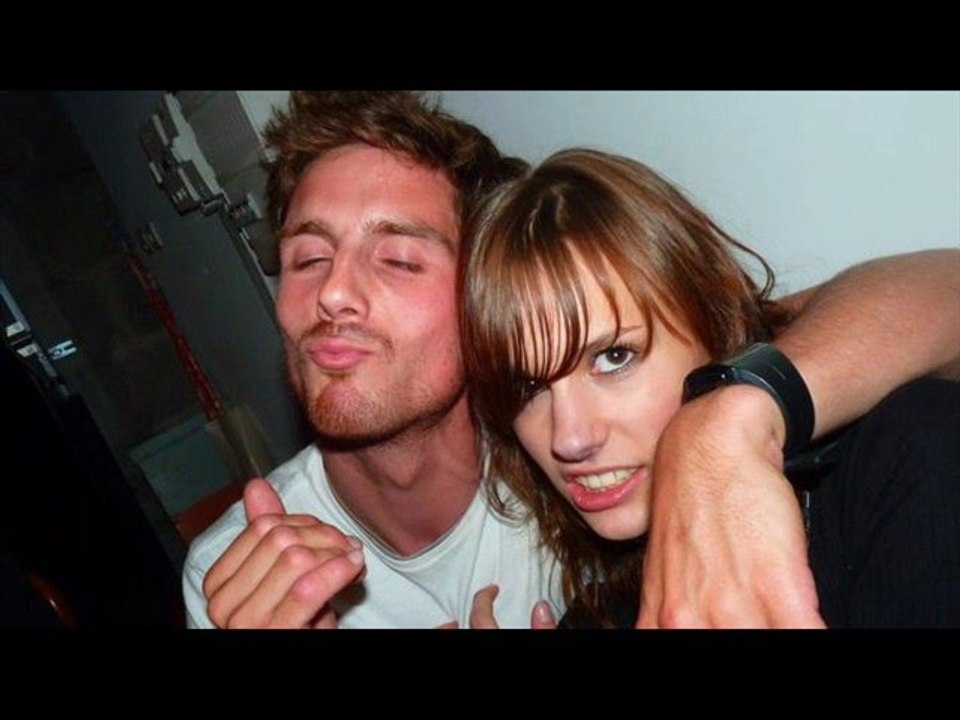 cuir ,cuir ,cuir moustache1