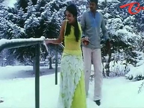 Chakram - Oke Oka Maata - Aasin - Prabhas - Melody Song