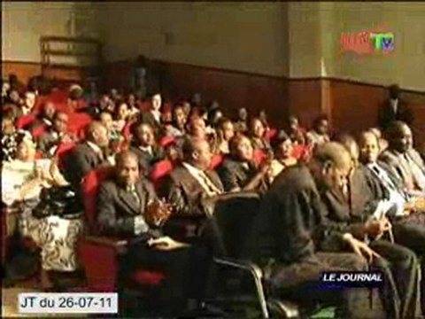 Projection d'un film relatant la vie des femmes autochtones au Congo