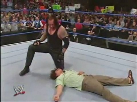 WWE Smackdown - Undertaker Tombstones Carlito 2005