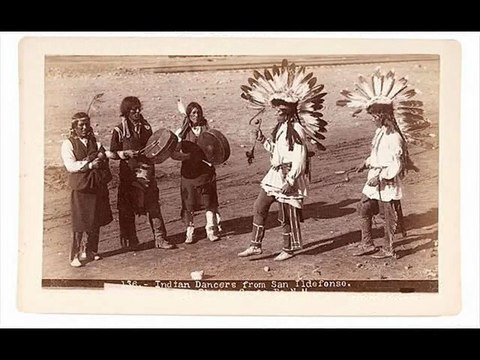 A TOUTES LES NATIONS AMERINDIENNES ( LES PUEBLOS 1ERE PARTIE)