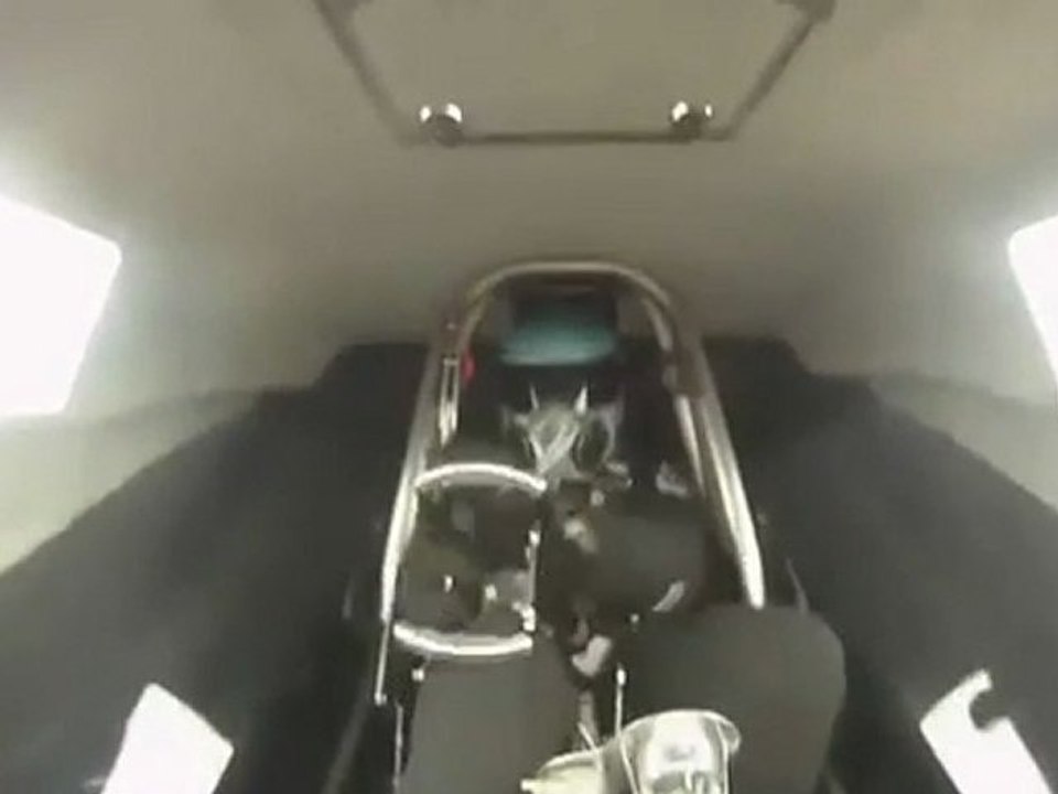dragster perd son volant