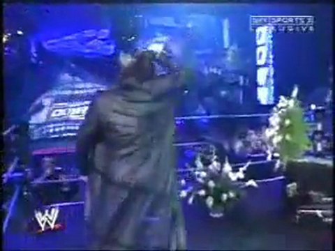 WWE Smackdown - Undertaker scares and attacks Randy Orton 2005