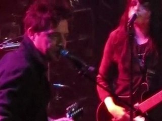 Kate Moss and Jamie Hince Loved up in Sydney