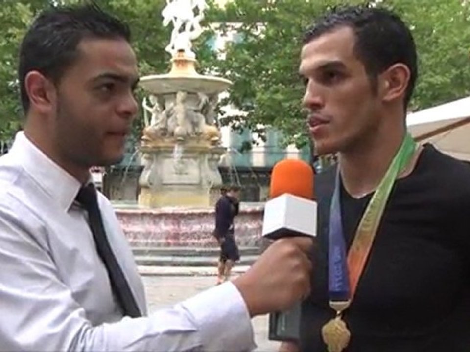 Abdelkader Bouhenia, champion du monde de boxe militaire :