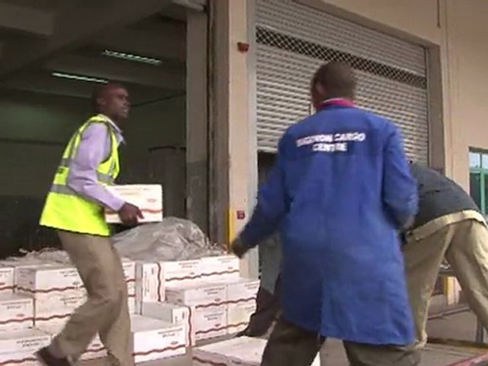 WFP begins emergency airlifts to hunger-stricken Somalia