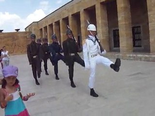 Anıtkabir'de bir Nöbet değişimi ...