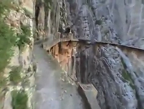 İspanyadaki öLüm Vadisi- Heyecan İsteyenLer İZLESİN !!!