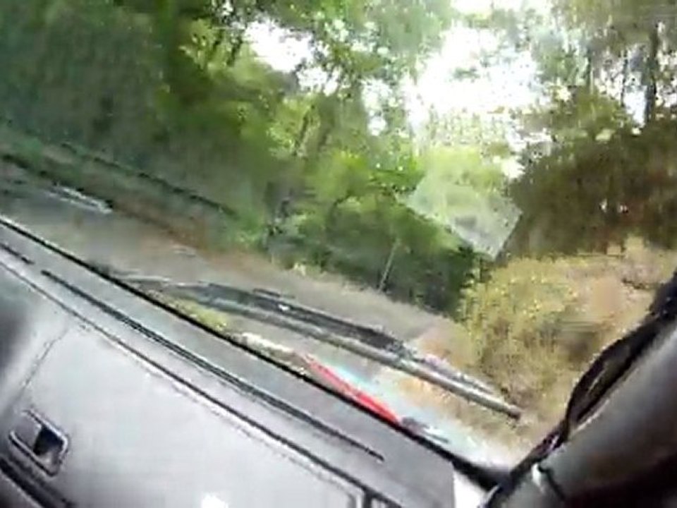 Cam embarqué Rallye Montagne Noire 2011  ES La Tourette  Dauzats Alain / Pages Cécile