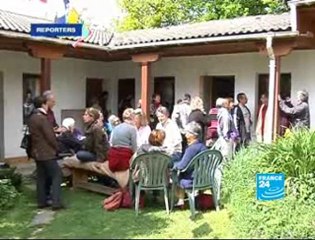 "Retour au monde" après 1190 jours de méditation