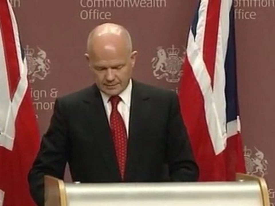 Britain expels Libyan embassy staff