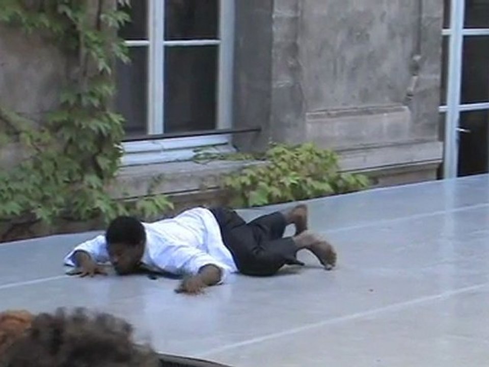 Still life / une commande à Qudus Onikeku - Avignon / SujetS à Vif 2011