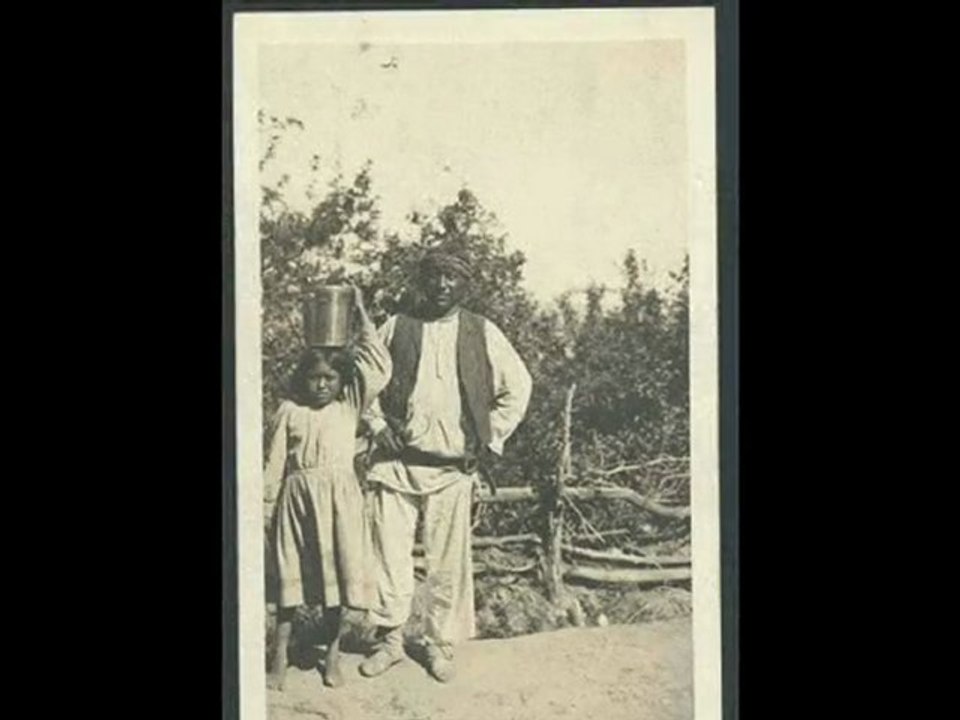 A TOUTES LES NATIONS AMERINDIENNES ( LES PUEBLOS 3 EME PARTIE)