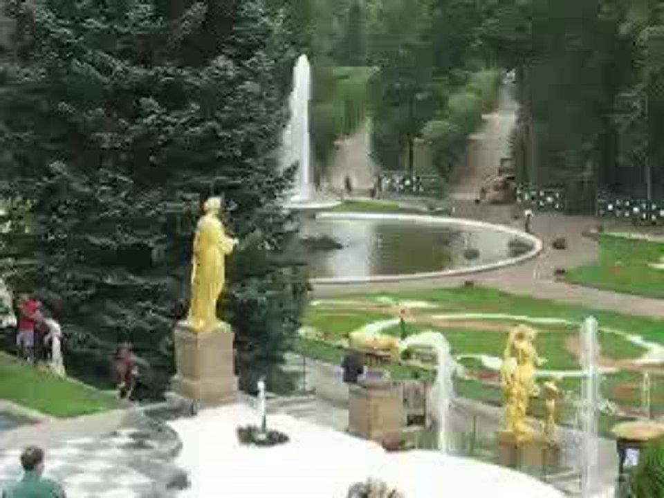 Peterhof, le Versailles local
