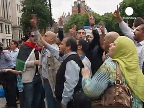 Los rebeldes libios inician lanzan una nueva ofensiva...