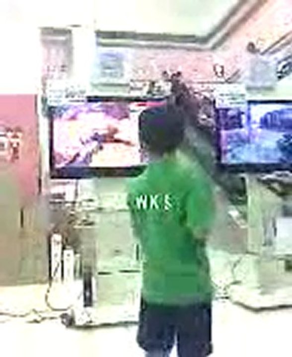 8 years old kid using Mag Gun (COD7 system link)