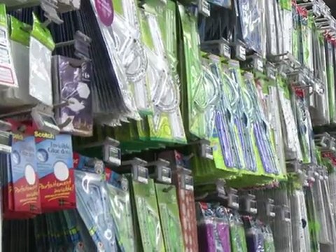 Rentrée: le plein de fournitures dans les magasins