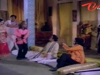 Yamagola - Gudivada Vellanu - Spicy Song