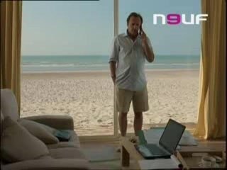 Pub Neuf: ....complètement nue!