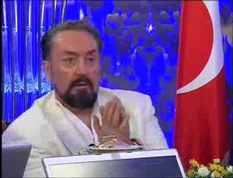 İnsanlardaki gaflet perdesinin kalkması için telkin çok önemlidir.