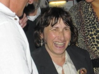 Amy Winehouse's Family and Friends Have a Farewell Drink