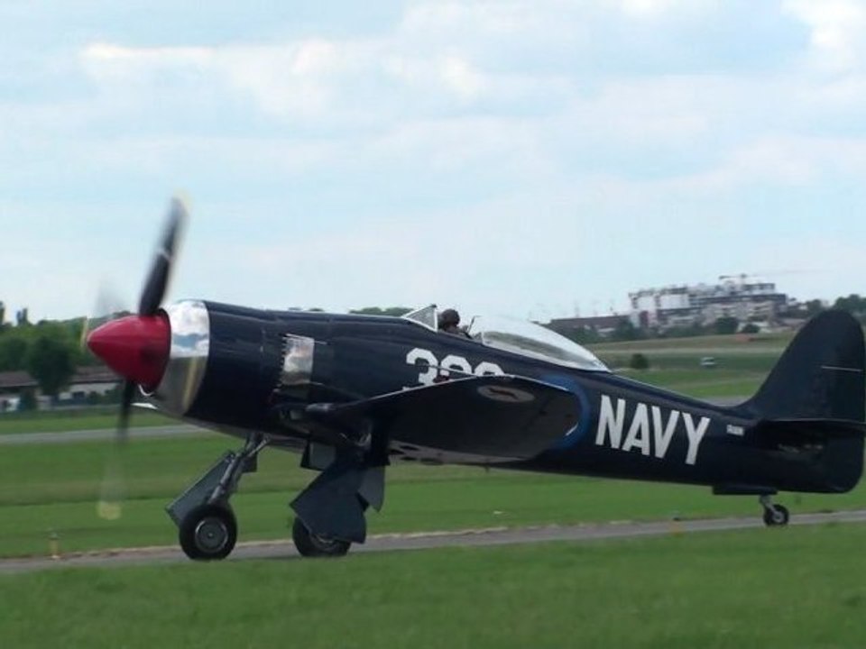Sea Fury au roulage Full HD  Meeting aérien du Bourget Paris Airshow LFTA 2011