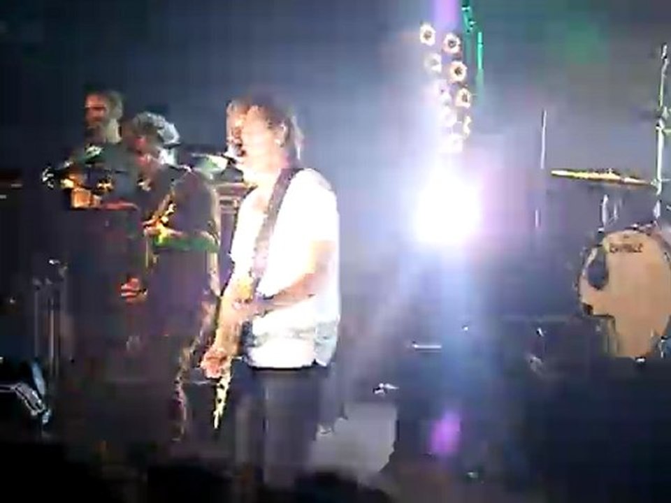 Jean-Louis AUBERT- un autre monde Live @ Poupet